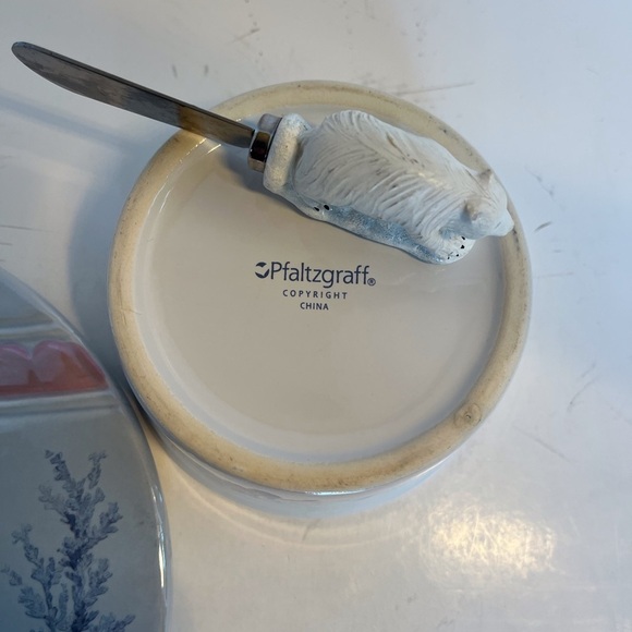 Pfaltzgraff Winter Frost Cheese Tray and Dip Set with Knife and Spreader - Picture 8 of 10